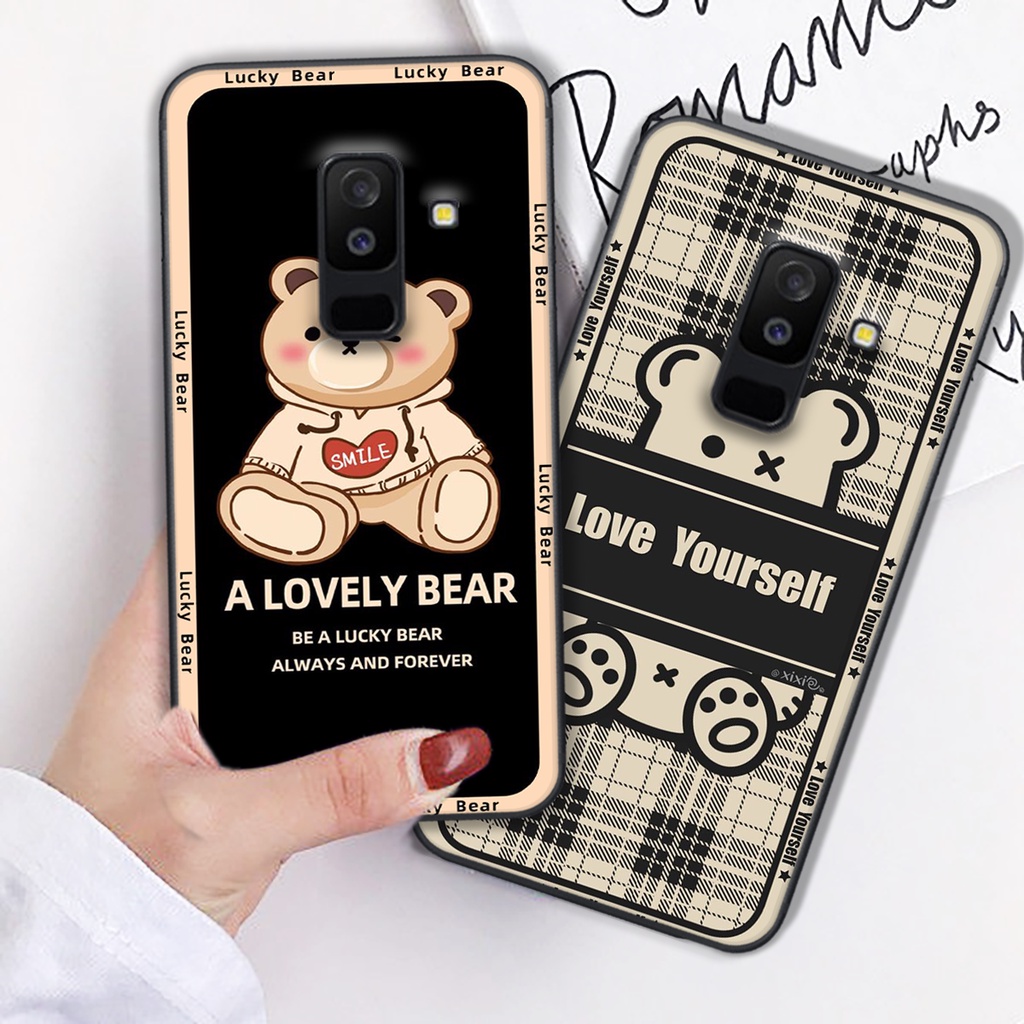 Ốp lưng Samsung J8 in hình cute, chú gấu thể thao tinh nghịch cực đáng yêu