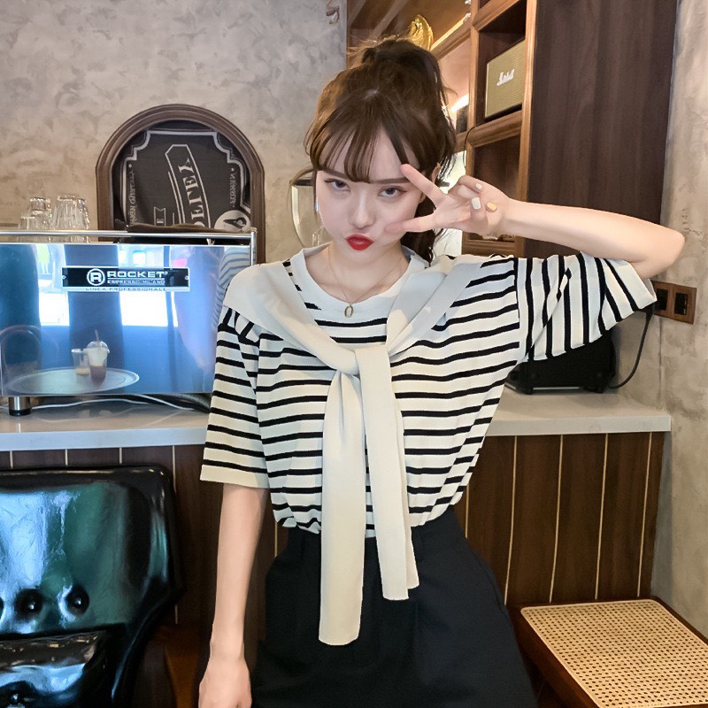 Áo len kẻ tay lỡ