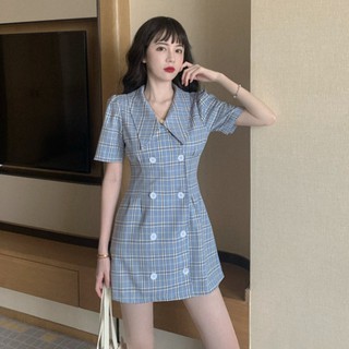ĐẦM KẺ CỔ V PHỐI NÚT PHONG CÁCH RETRO