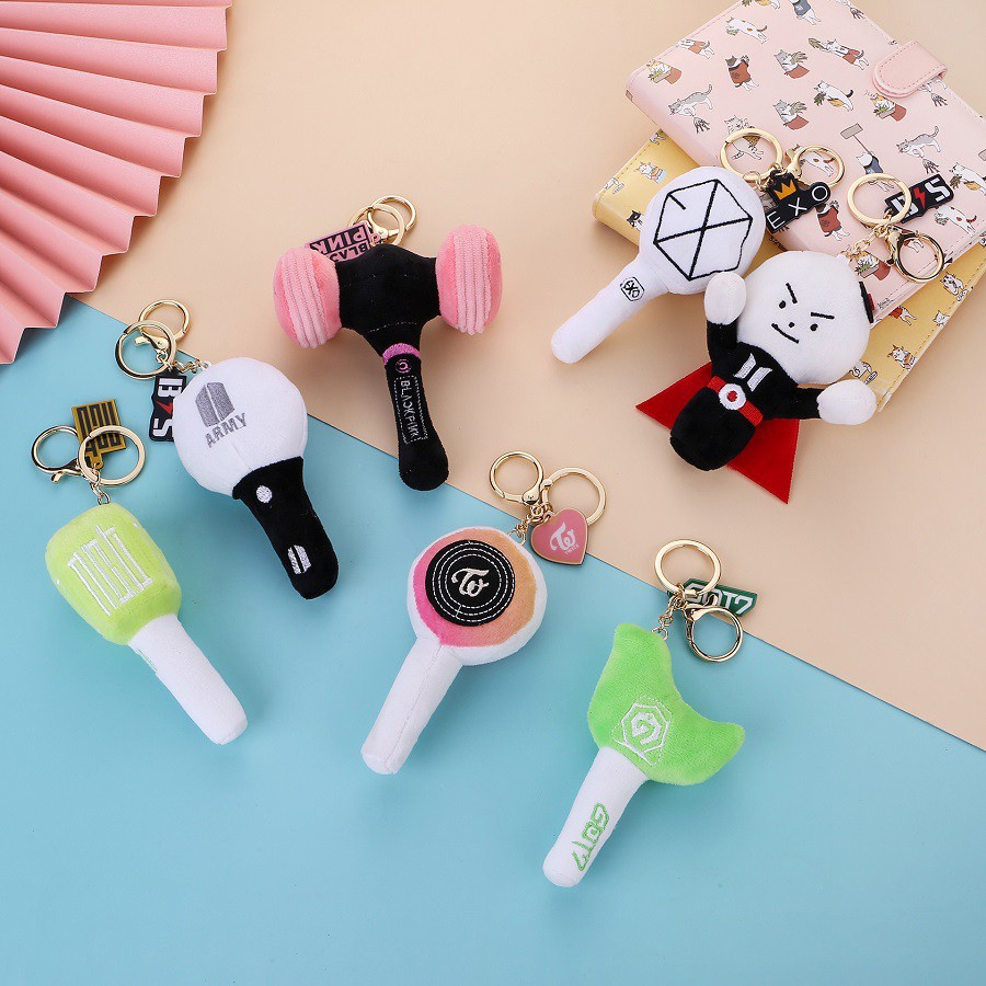 Móc Khóa Hình Nhóm Nhạc KPOP BTS BLACKPINK EXO GOT7 NCT TWICE