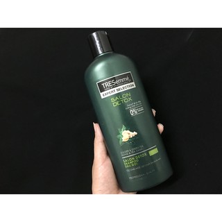 Dầu gội Tresemme Detox