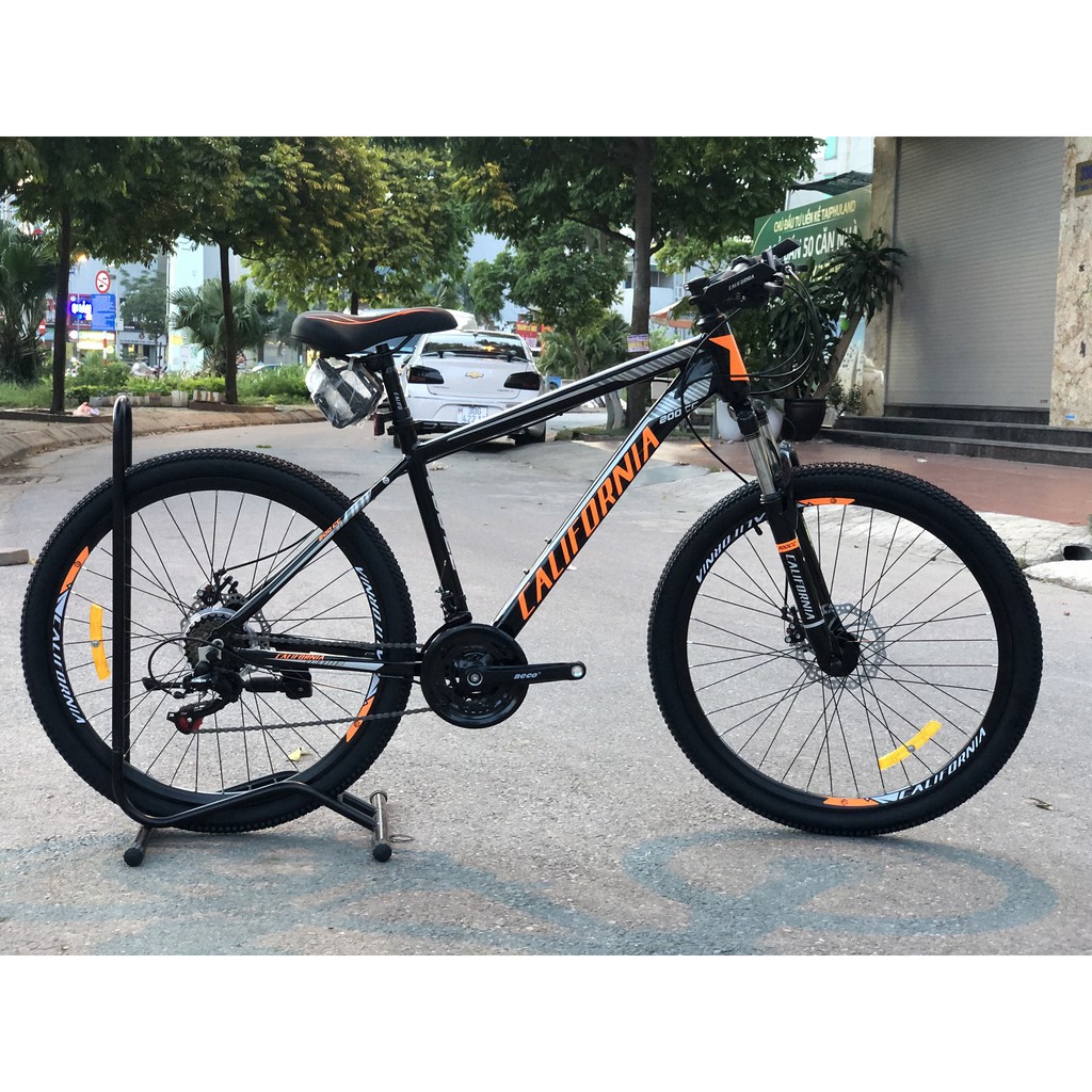 Xe đạp thể thao khung nhôm California 200cc