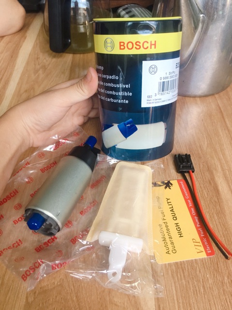 Bơm xăng Bosch giắc to (đời mới)