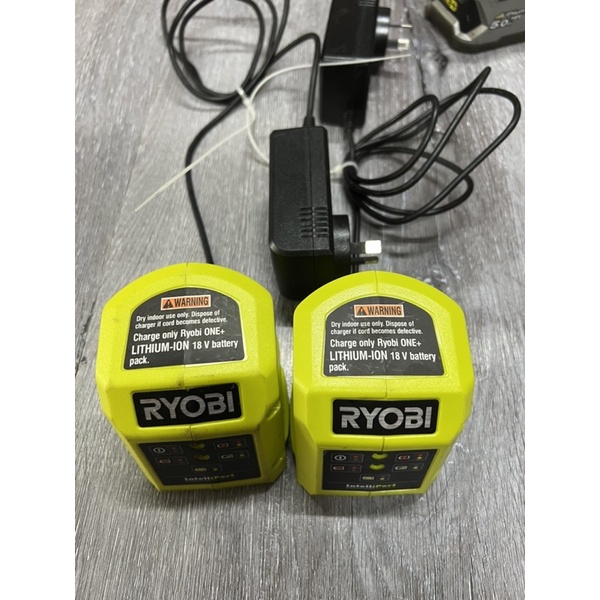 Sạc pin ryobi 18v