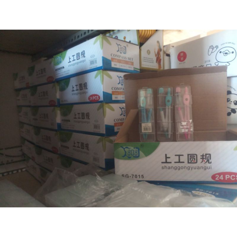 Compa hộp nhựa kèm ngòi chì kim