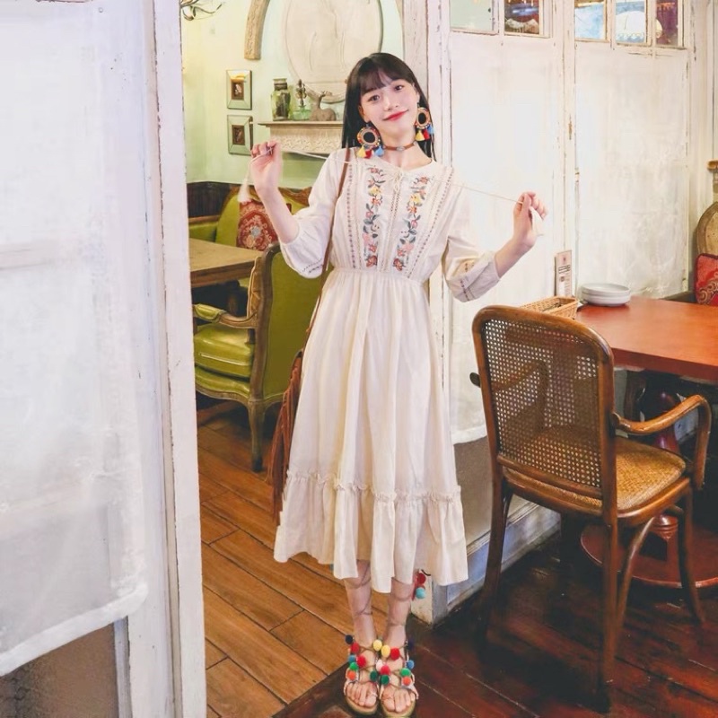 Váy boho trắng thêu hoa kiểu dáng vintage HÀNG CHINA ORDER