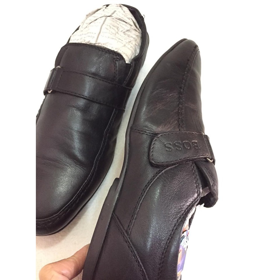 Thanh lý đôi giày nam hiệu Hugo Boss của Ý da thật 100%