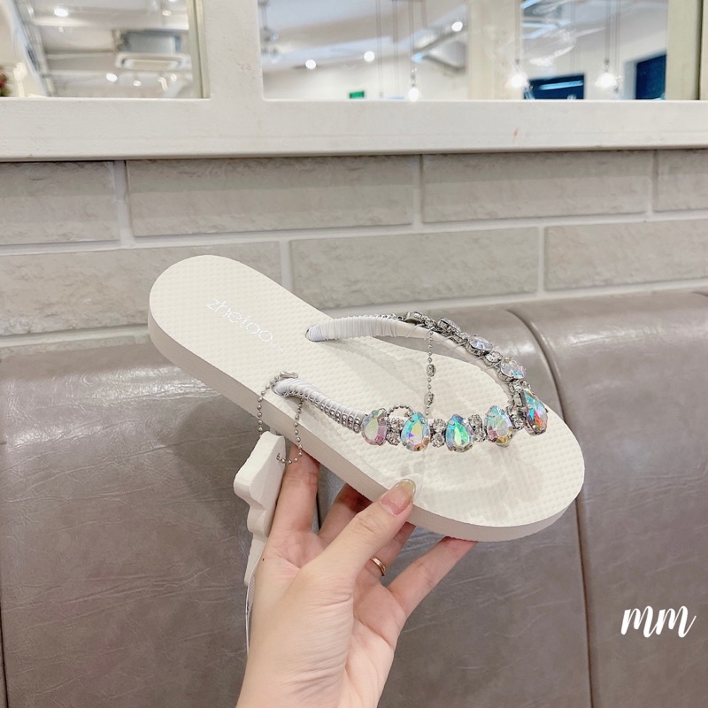 Xỏ ngón đá cực xinh