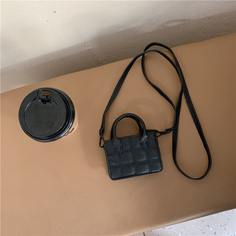 Túi đeo chéo hình vuông mini xinh xắn