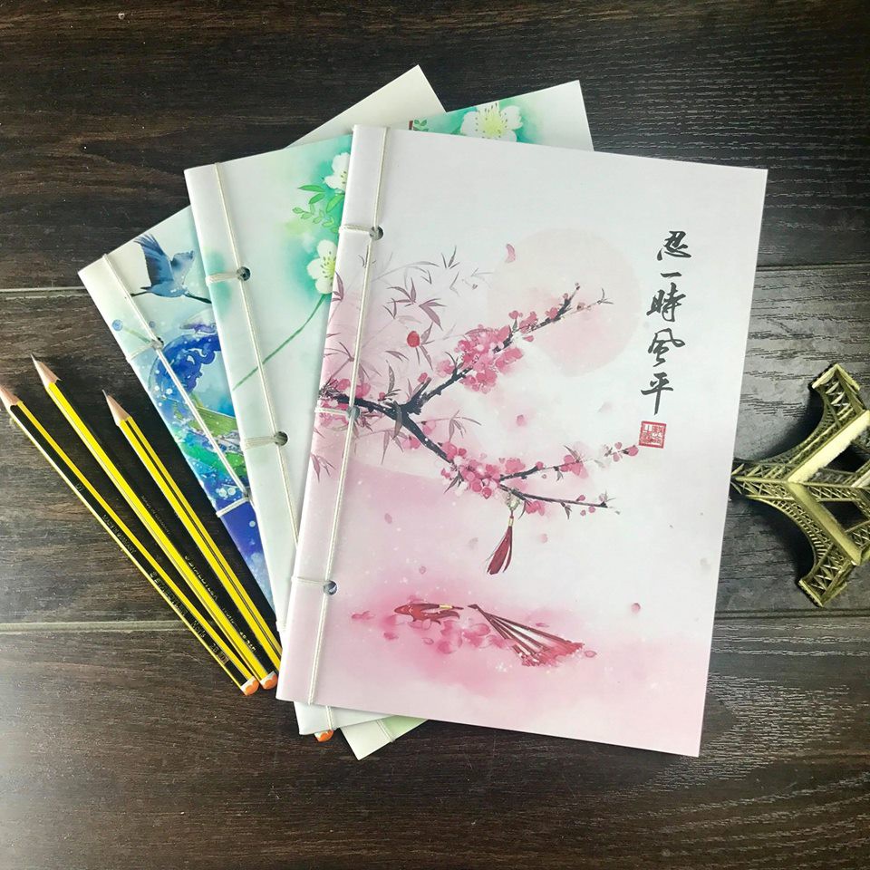 Vở cổ trang bìa hoa sẵn số lượng được chọn mẫu