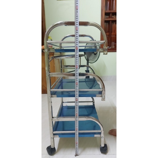 Xe đẩy inox 3 tầng,cây bát nước 6 bát to,bàn tít  dùng cho spa thẫm mỹ viện