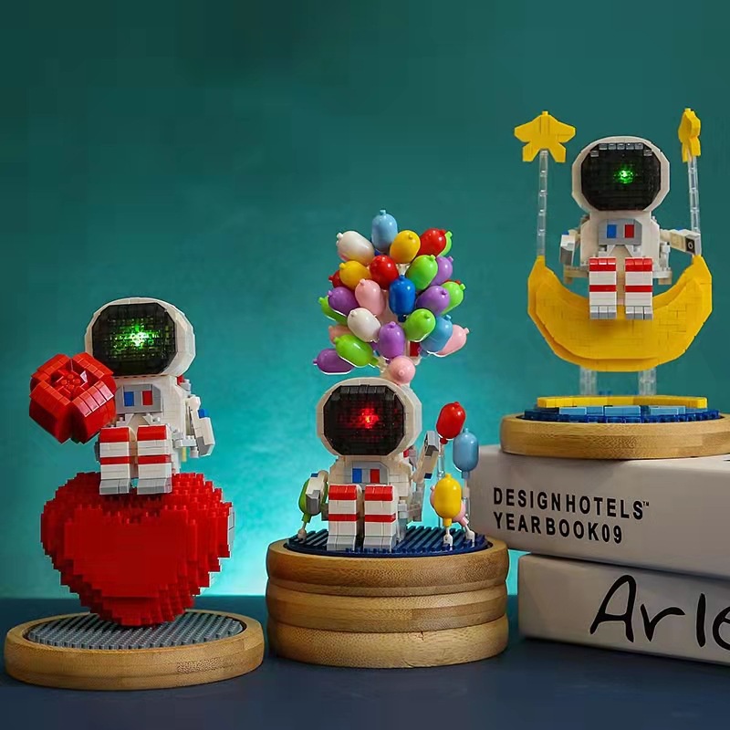 800 Mảnh Ghép, Có Hộp Kính – Bộ đồ chơi lắp ghép Mô Hình Phi Hành Gia – Trang Trí Decor Lắp Ráp Đồ Chơi Siêu Dễ Thương