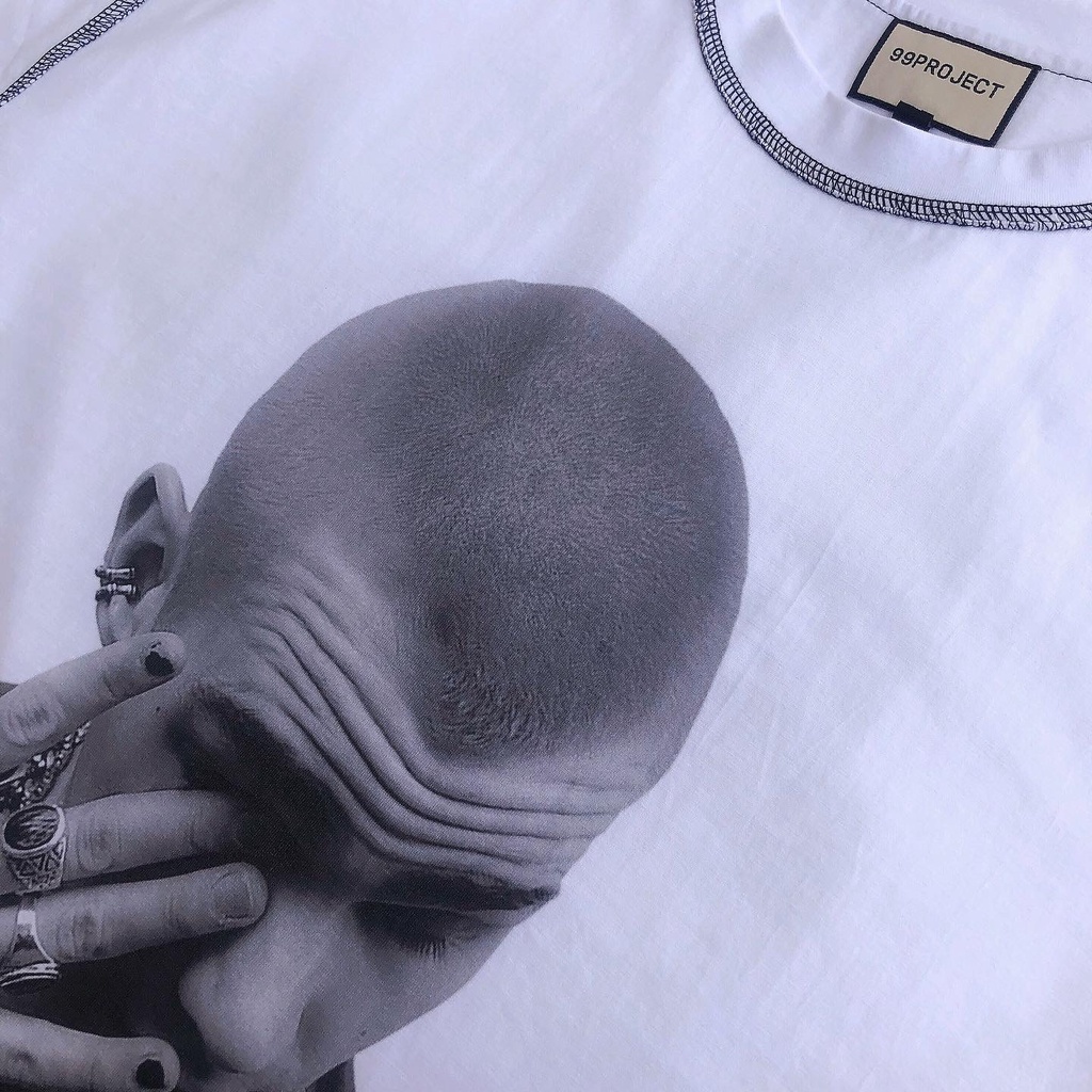 Áo thun trắng in hình form boxy 99PROJECT