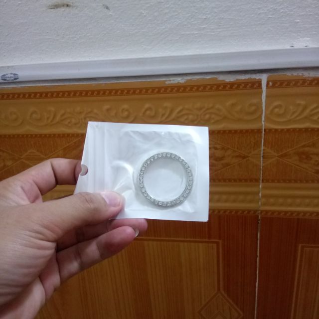 Vòng đá trang trí nút đề nổ start stop ô tô