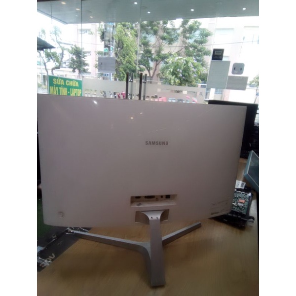 Màn hình Samsung cong 27inch trắng cực đẹp