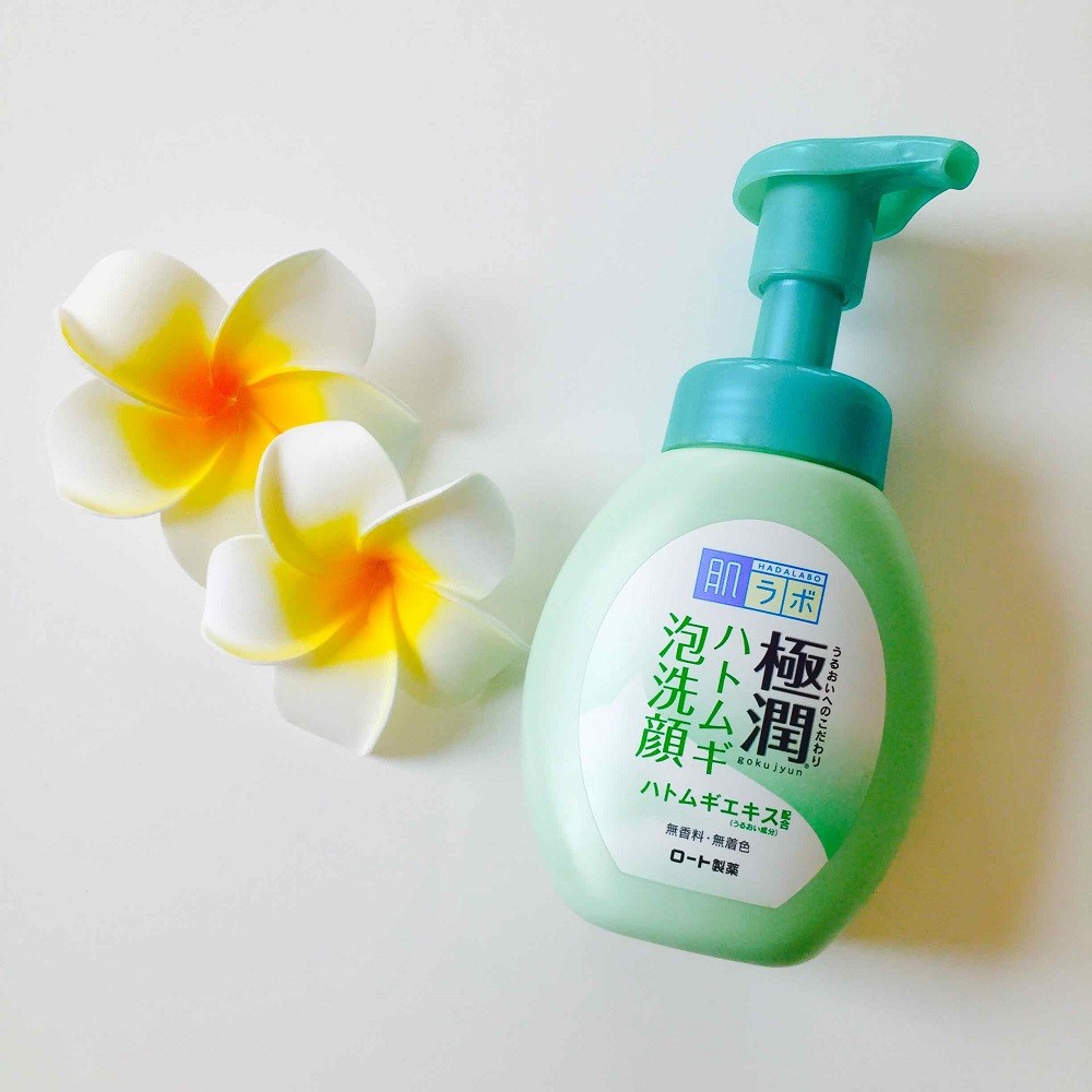 Sữa rửa mặt tạo bọt Hada Labo màu xanh dành cho da dầu mụn 160ml