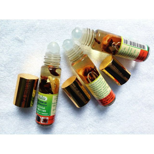 Dầu Gió Sâm Thái Lan Green Herb 8ml Dạng Lăn