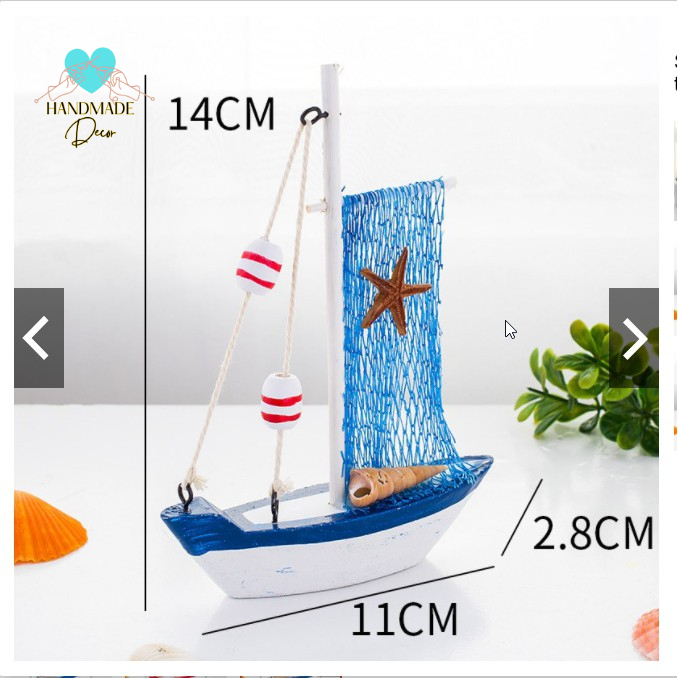 Mô hình thuyền buồm bằng gỗ phủ sơn phối họa tiết biển  size 14cm - Decor trang trí theo phong cách biển