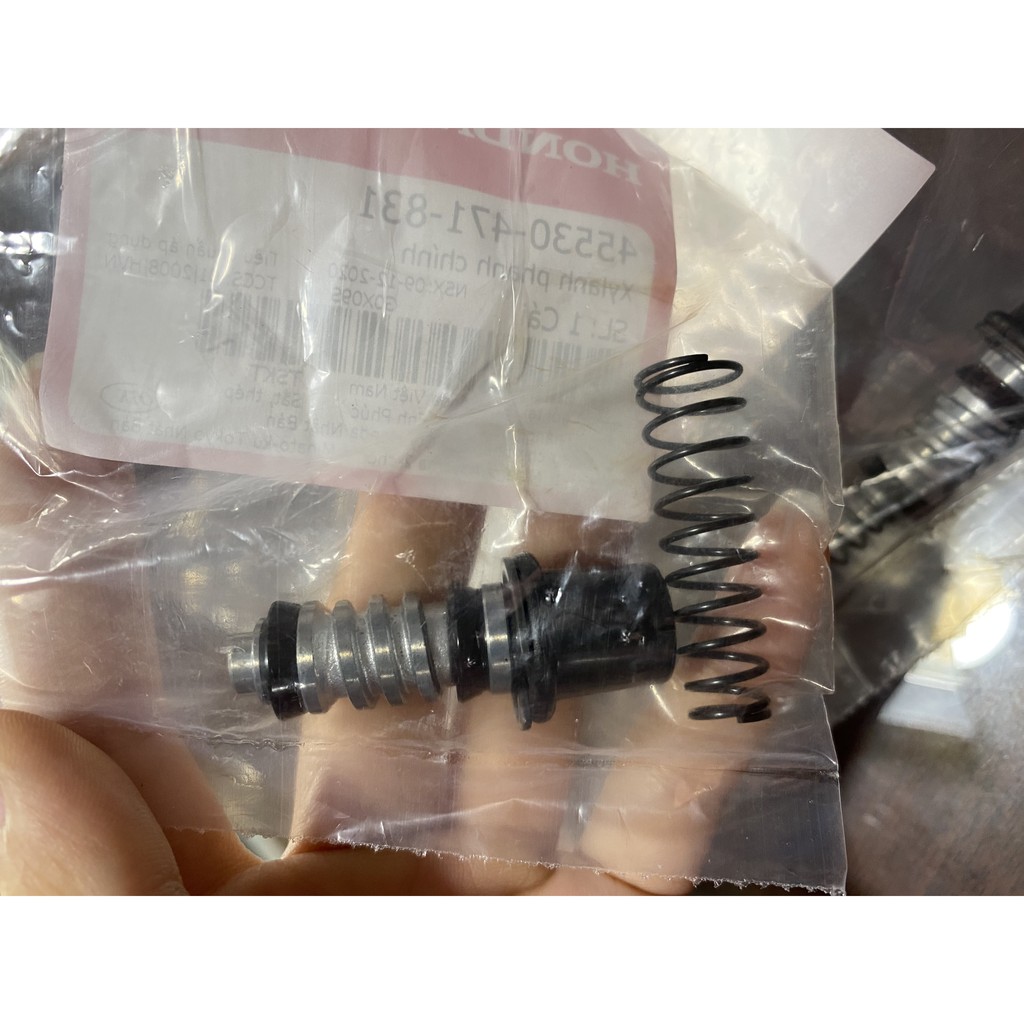 Xilanh phanh chính cho xe Future/ Airblade hàng honda chính hãng  45530-471-831