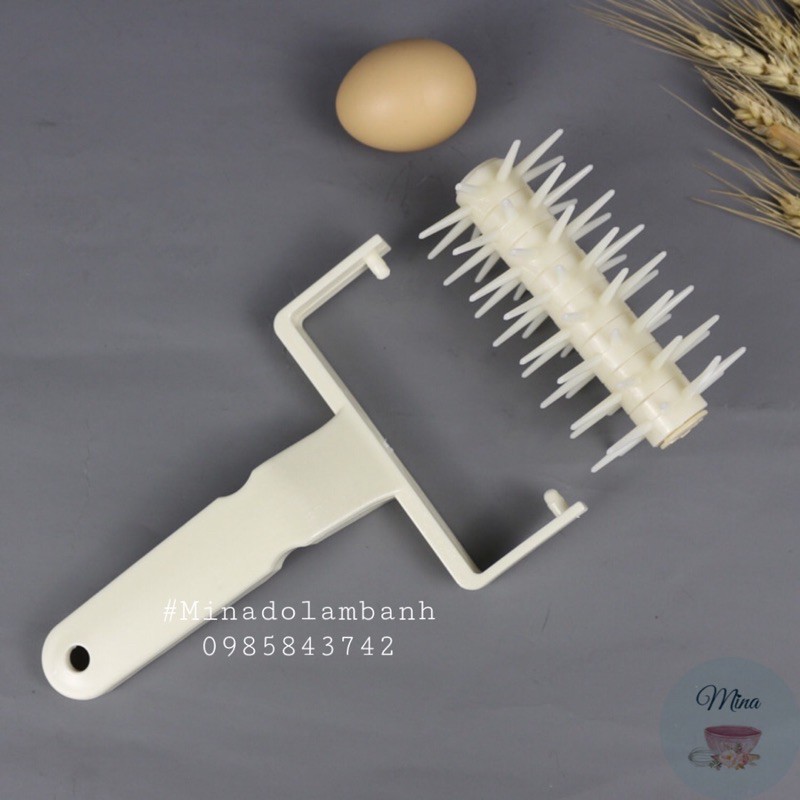 Dụng cụ Tạo Lỗ Pizza (Lăn gai)