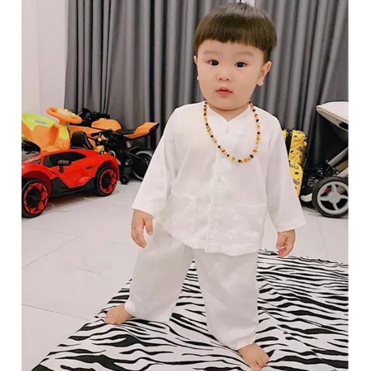Vải phi lụa bóng đẹp làm phông nền, may scrunchies màu trắng