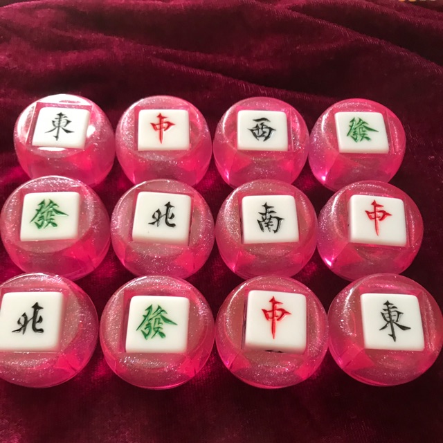 Con Gió đông Tây nam Bắc