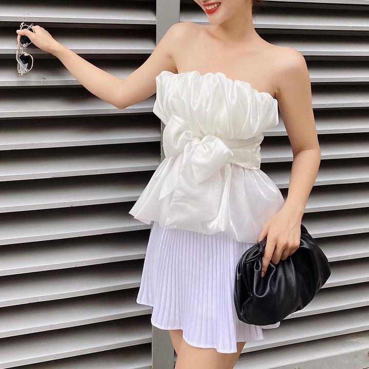 Áo trắng bèo cúp ngực trẻ trung xinh xắn