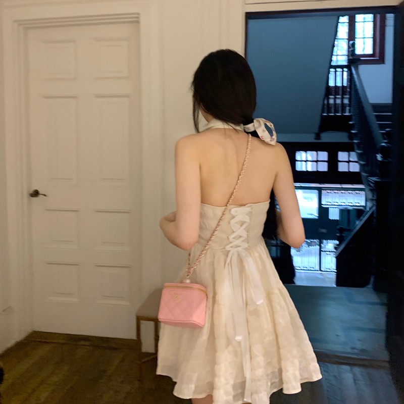 Đầm yếm trắng tiểu thư có dây điều chỉnh sau lưng, bánh bèo, dễ thương