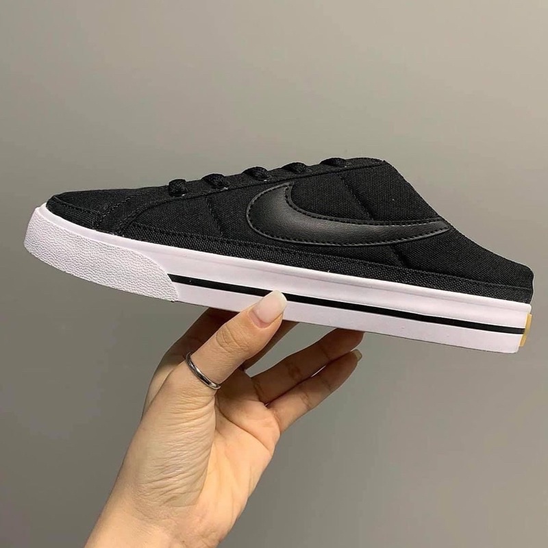 - Giày Nike mule đạp gót