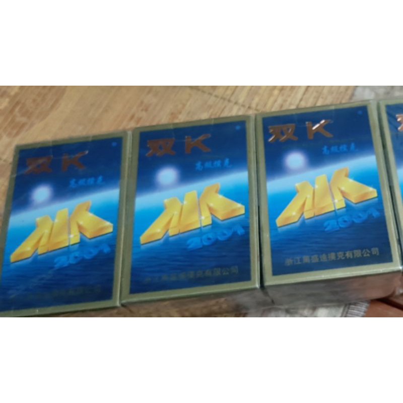 Kính áp tròng nhìn xuyên bài (combo 1 bộ kính + 10 bộ bài nhìn xuyên