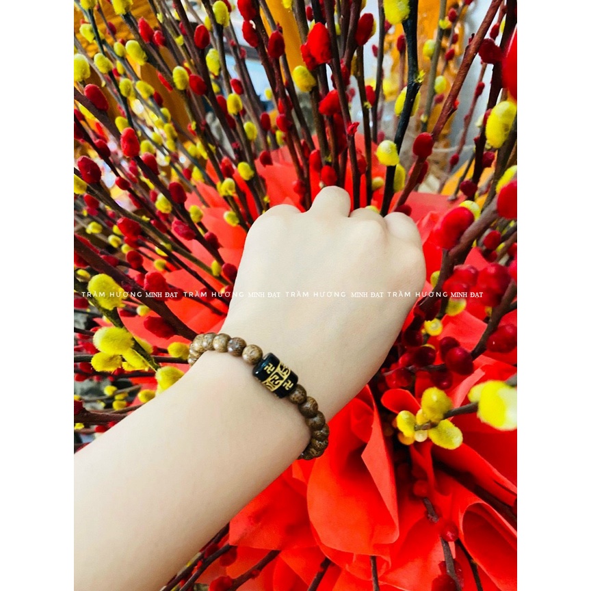 Vòng tay trầm hương đính đá phong thủy  giá xưởng
