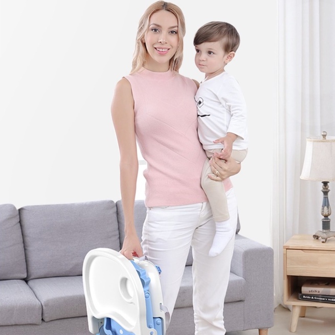 Ghế ăn dặm T918 cho bé có 2 chế độ chân cao và thấp .3 nấc điều khiển rộng hẹp.