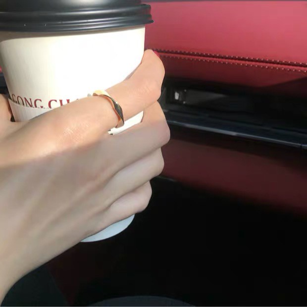 Nhẫn đeo ngón trỏ dạng lượn sóng bằng kim loại phong cách Hàn Nhật đơn giản