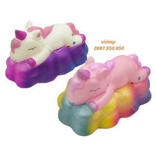 SquiShy NGỰA NẰM TRÊN MÂY