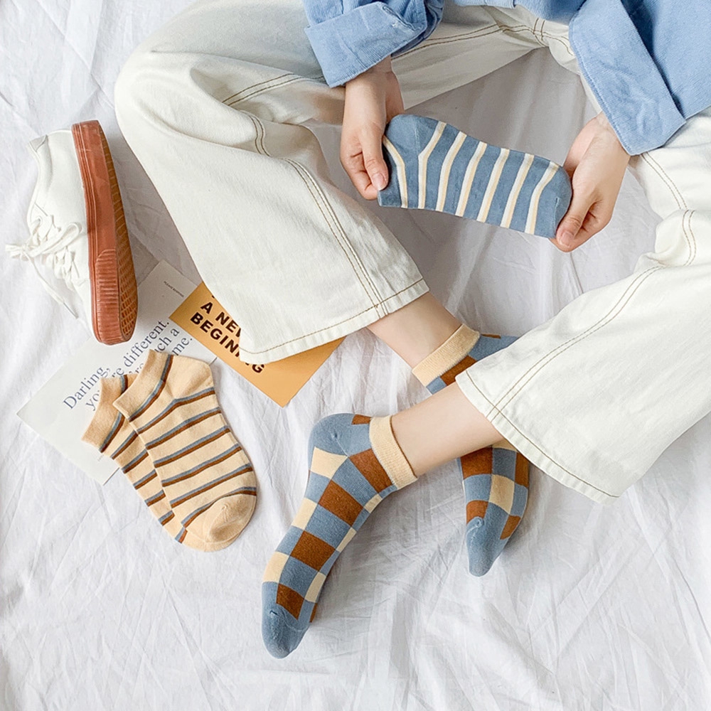 Tất cotton họa tiết sọc phối màu cổ điển cho nữ