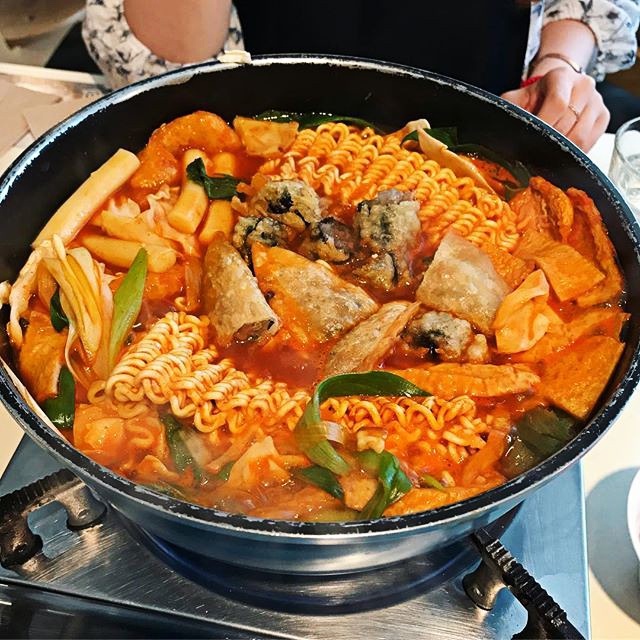 Combo Nguyên Liệu Nấu Lẩu Bánh Gạo Tokbokki