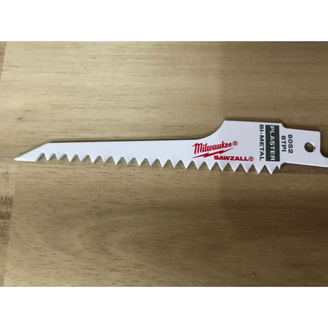 Lưỡi cưa kiếm Milwaukee cắt gỗ dài 125mm