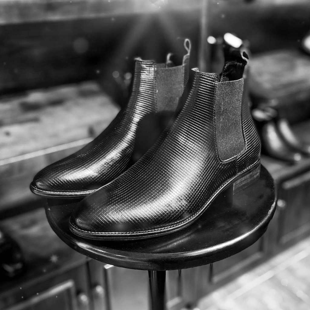 Giày Chelsea Boot DA BÒ DẬP VÂN nguyên tấm
