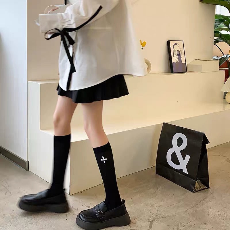 Jiashucheng Tất Cổ Cao Vừa Màu Trắng Đen Phong Cách Nhật Bản Dễ Phối Đồ Cho Nữ Sinh