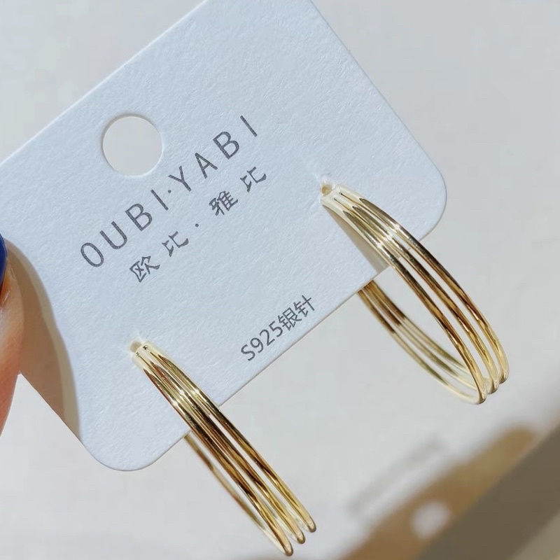 khoen tai tròn 3 cạnh cá tính , khuyên tai tròn phong cách hàn quốc