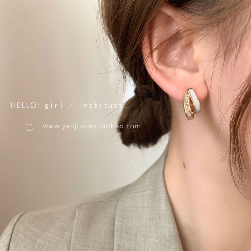 Khuyên tai nữ hai lớp hình vỏ sò sang trọng