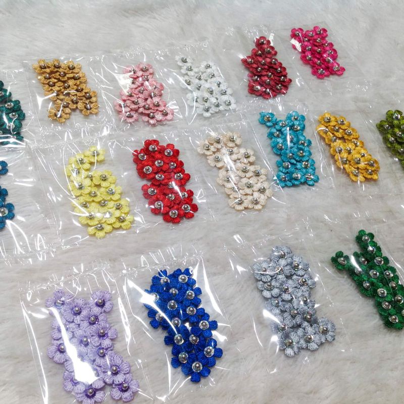 Gói 15 hoa thêu bông mai 3d đính kim sa cườm bạc trang trí áo dài quần váy đầm thanh lịch size 1.6cm