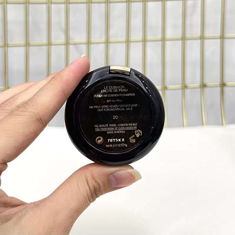 Phấn Nước YSL Le Cushion mini vỏ da 5g