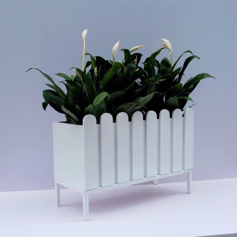 Chậu hàng rào composite trồng cây ban công sân thượng