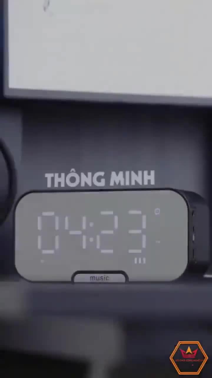 Loa bluetooth không dây kiêm đồng hồ báo thức G10 Plus màn hình tráng gương tích hợp đài fm cổng thẻ nhớ và usb | BigBuy360 - bigbuy360.vn