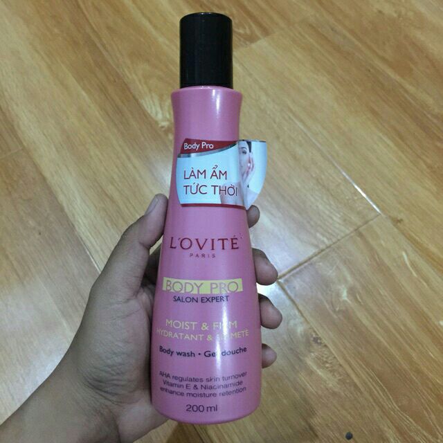 Sữa tắm nước hoa Lovite