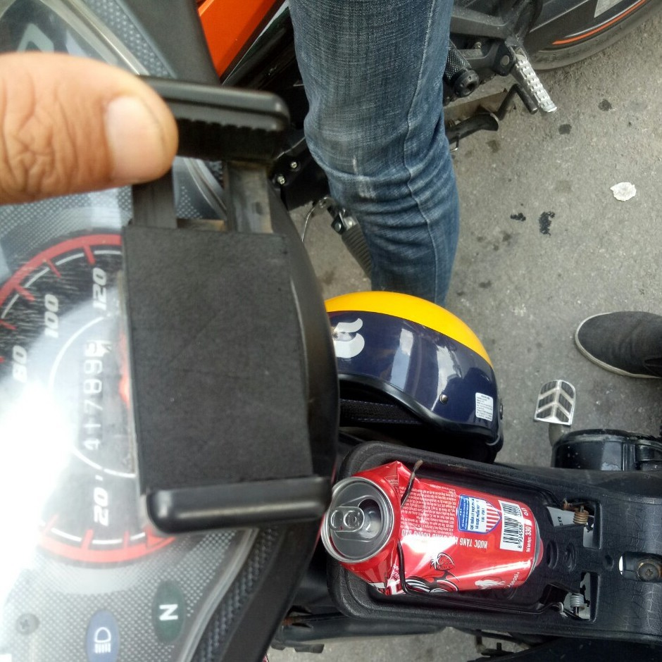 Kẹp điện thoại xe máy gắn lên màn hình xe ( shipper, xe ôm công nghệ dùng) | BigBuy360 - bigbuy360.vn