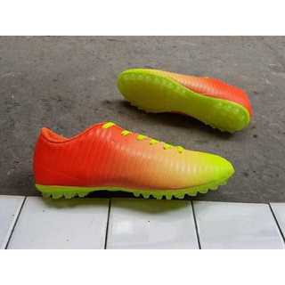 Combo giày của khách