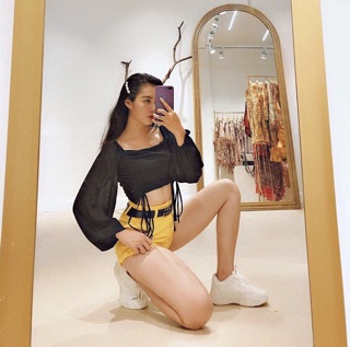 ÁO CROPTOP RÚT DÂY