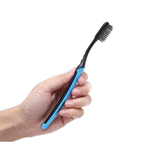 Bàn chải Colgate SlimSoft Charcoal siêu mềm